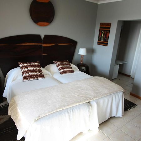Lagoon Lodge Уолфиш Бей Екстериор снимка