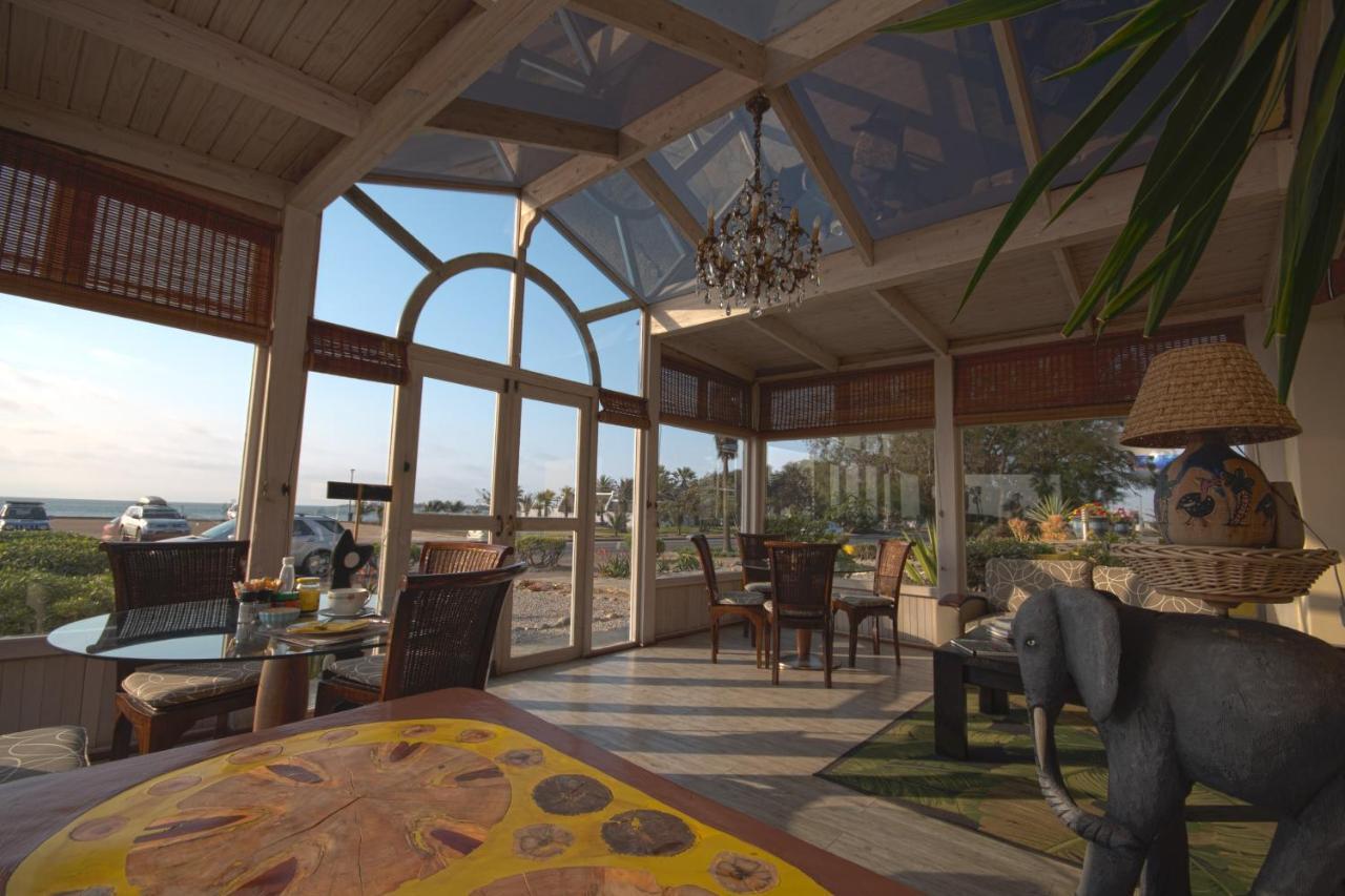 Lagoon Lodge Уолфиш Бей Екстериор снимка