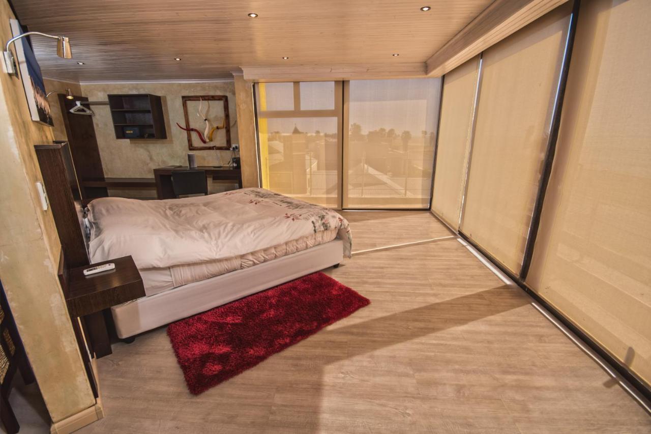 Lagoon Lodge Уолфиш Бей Екстериор снимка