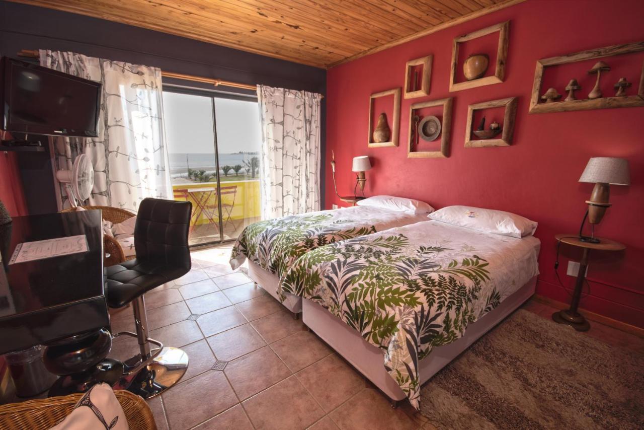 Lagoon Lodge Уолфиш Бей Екстериор снимка