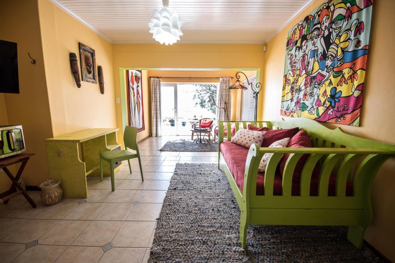 Lagoon Lodge Уолфиш Бей Екстериор снимка